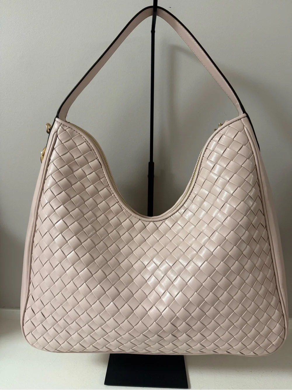Michael Kors Woven Shoulder Hobo in Light Blush Pink